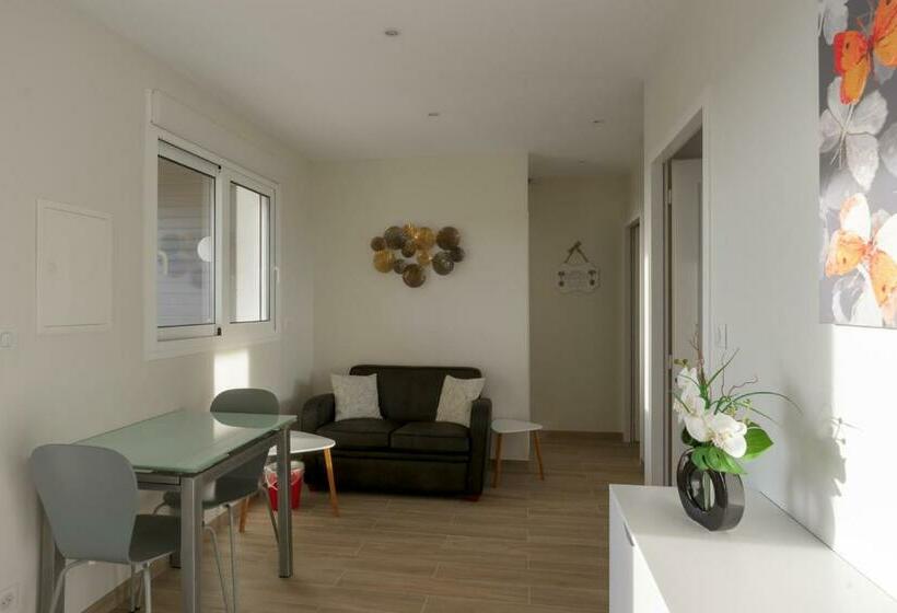 스탠다드 룸, Les Raisins Du Bonheur