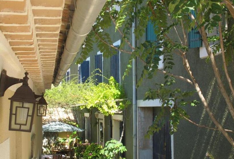 חדר סטנדרט, Lou Cardalines