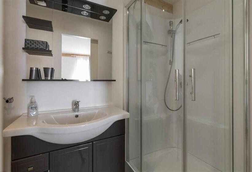 شقة غرفة واحدة, Lou Cardalines