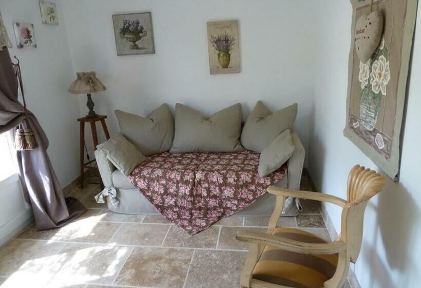 جناح, Mas De L Olivette