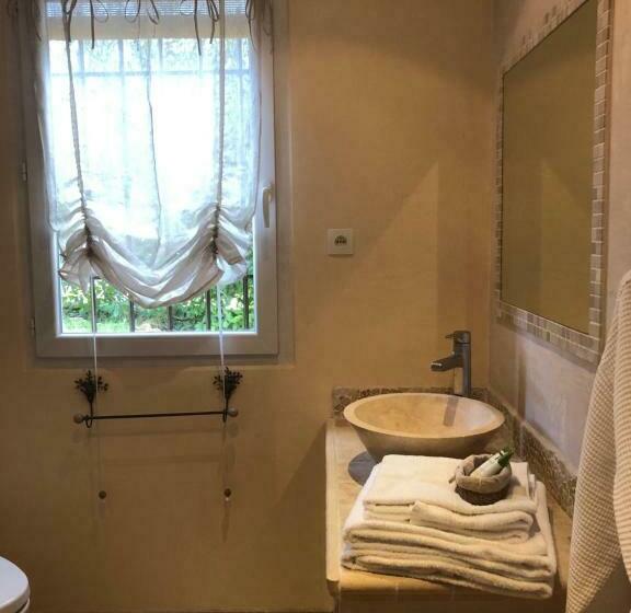 جناح, Mas De L Olivette