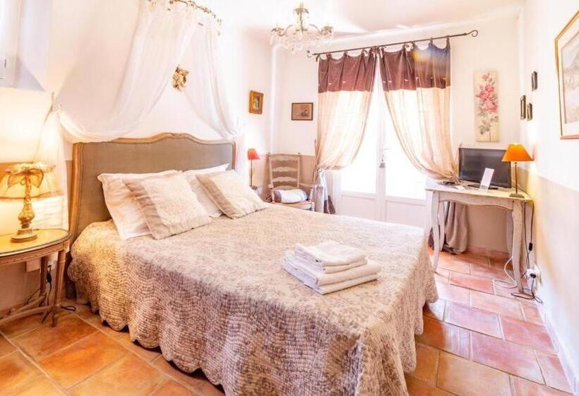 غرفة قياسية, Mas De L Olivette