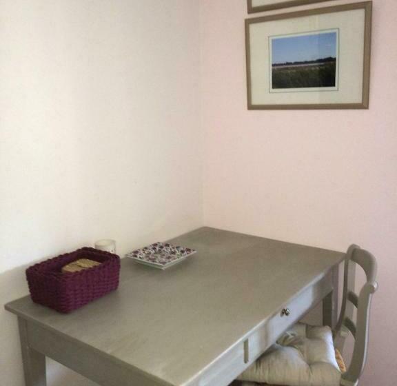 חדר סטנדרט לשלושה, Mas Saint Ange