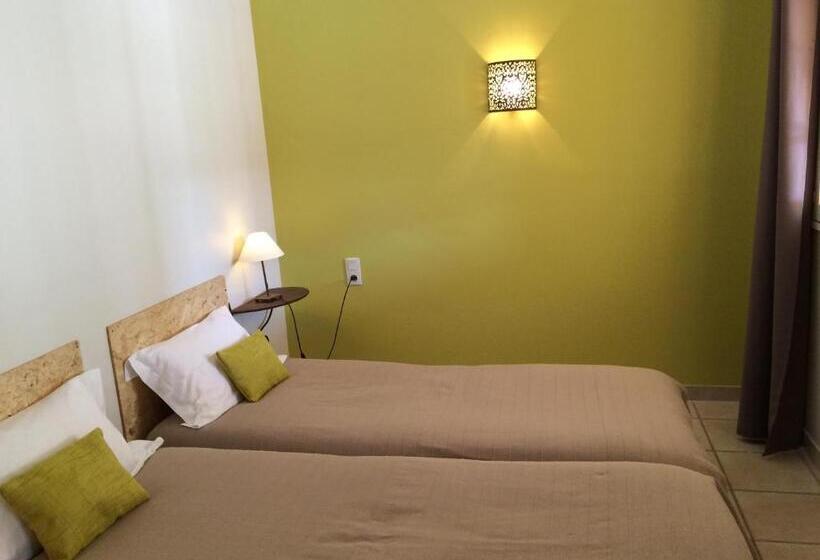 דירת שני חדרים, Mas Saint Ange