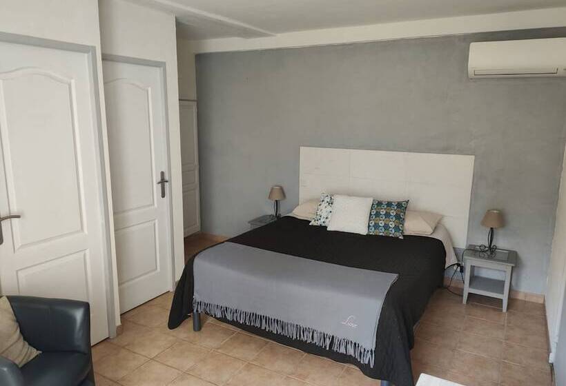 غرفة سوبيريور, Mas Saint Ange