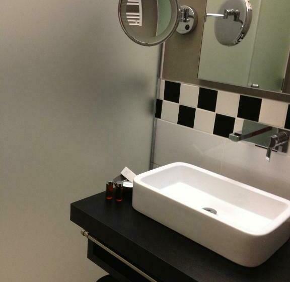 Sviitti, Villa Elyane