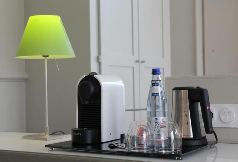 Sviitti, Villa Elyane