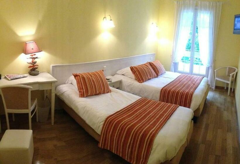 Номер Стандарт Трехместный, Auberge Les Oliviers