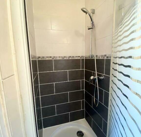 غرفة قياسية, Du Centre Lucé Chartres