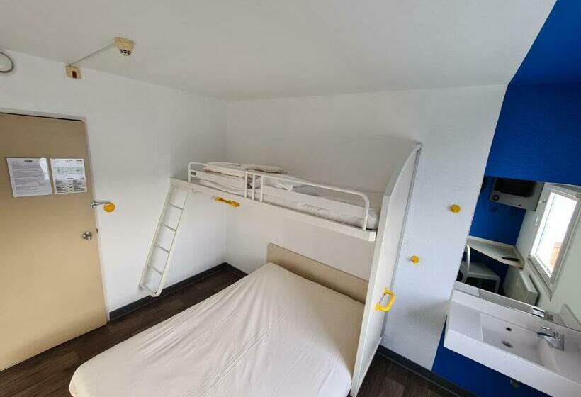 标准三人间共用浴室, F1 Pontarlier