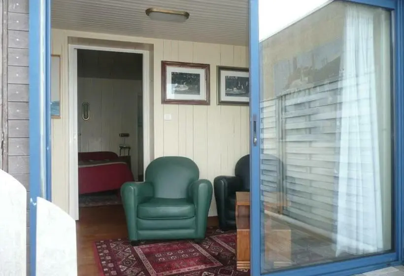 Sviitti Merinäkymä, Hôtel Kermor