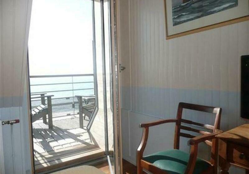 חדר סטנדרט נוף לים עם טרסה, Hôtel Kermor