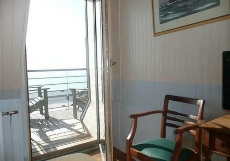 Standard-huone Merinäkymä Terassi, Hôtel Kermor