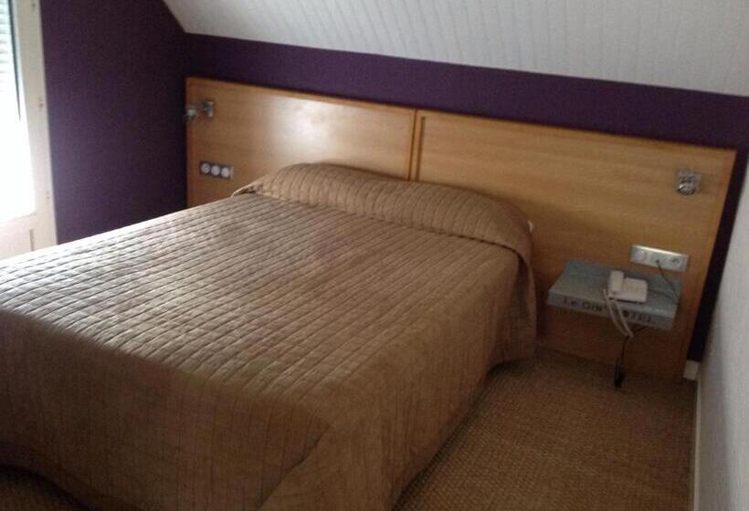 חדר סטנדרט לשלושה, Hôtel La Gibecière