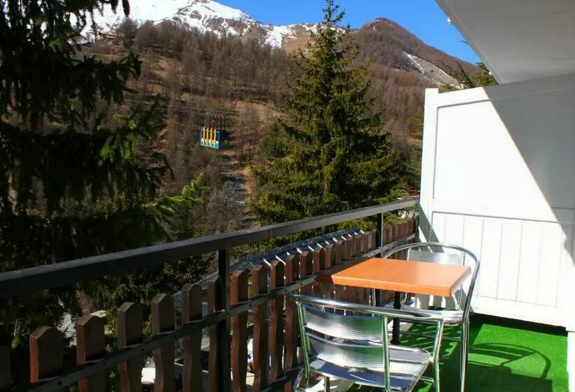 1ベッドルームアパートメントをつなぐ, Hôtel Le Blainon