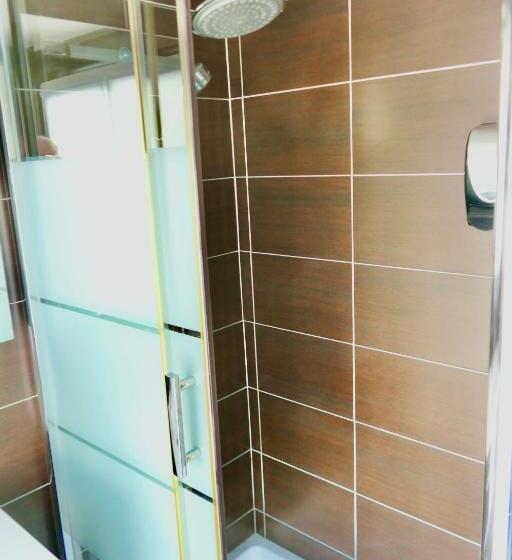 غرفة قياسية مزودة بتراس مطلة على الجبل, Hôtel Le Blainon