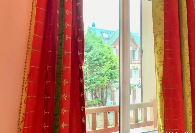 コンフォートルーム, Outremer Villa Le Couchant