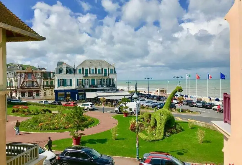 オーシャンビュースイート, Outremer Villa Le Couchant
