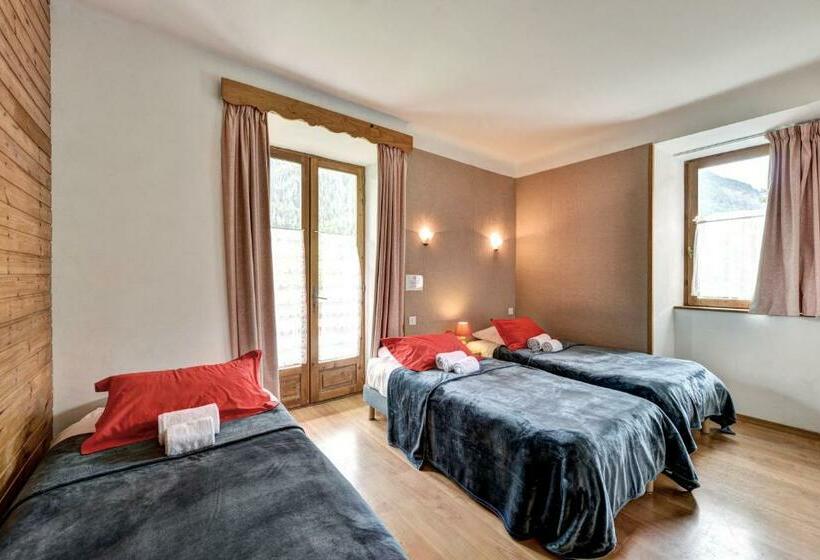 标准三人间, Hôtel Restaurant Gîtes Les 5 Saisons