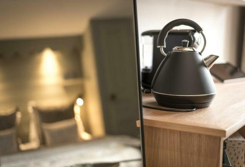 Номер Стандарт, Hôtel Restaurant La Ferme De Cupelin