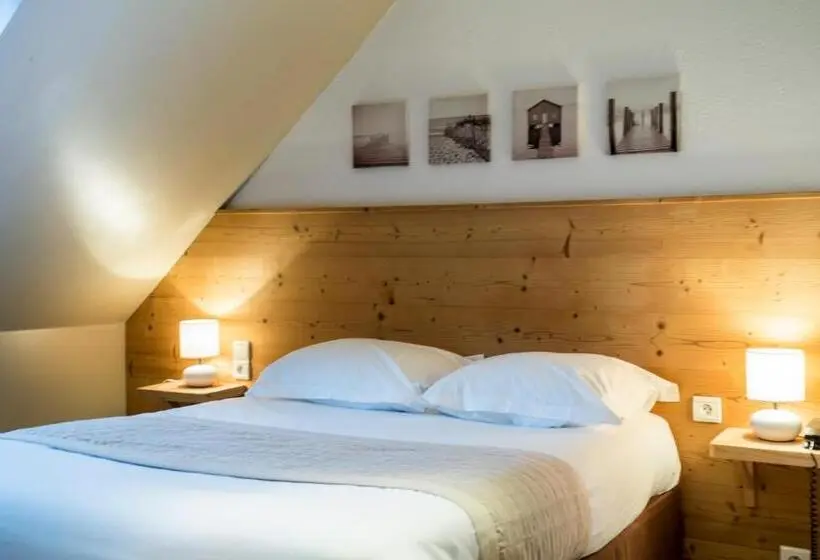 デラックストリプルルーム, Hôtel Saint Pierre