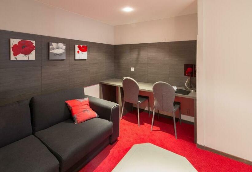 سوییت, Hôtel Saint Pierre