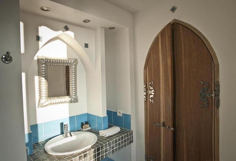 수피리어 룸, L Astrolabe