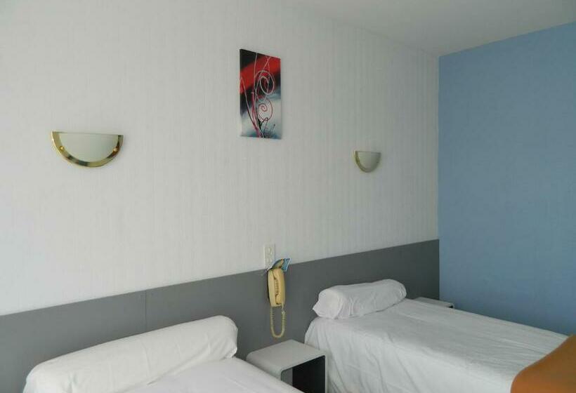 스탠다드 룸, Logis Hôtel L Elancèze