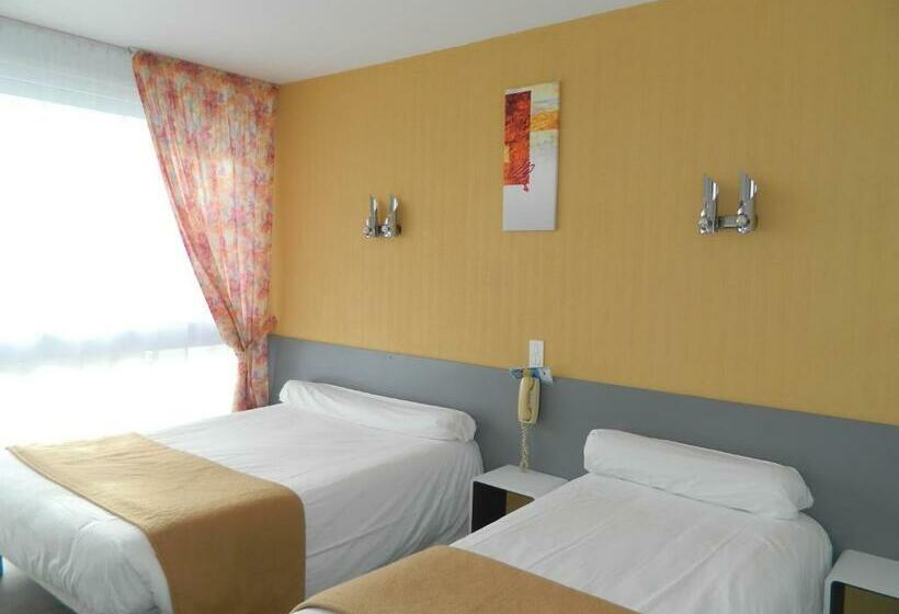 스탠다드 트리플 룸, Logis Hôtel L Elancèze