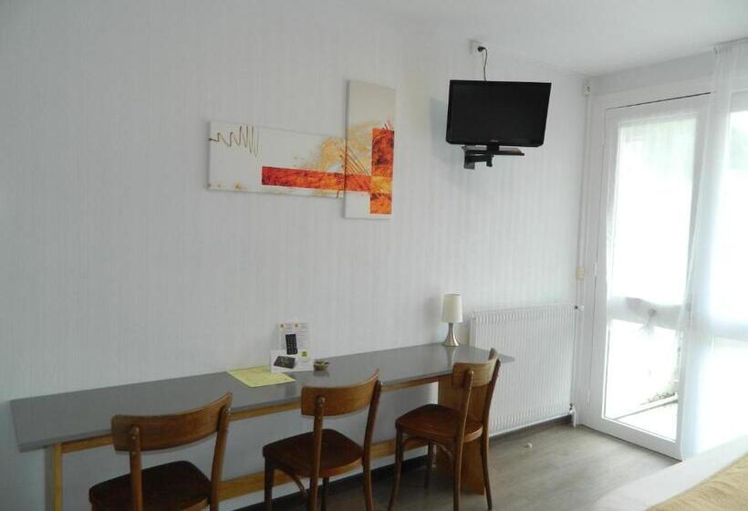 스탠다드 트리플 룸, Logis Hôtel L Elancèze