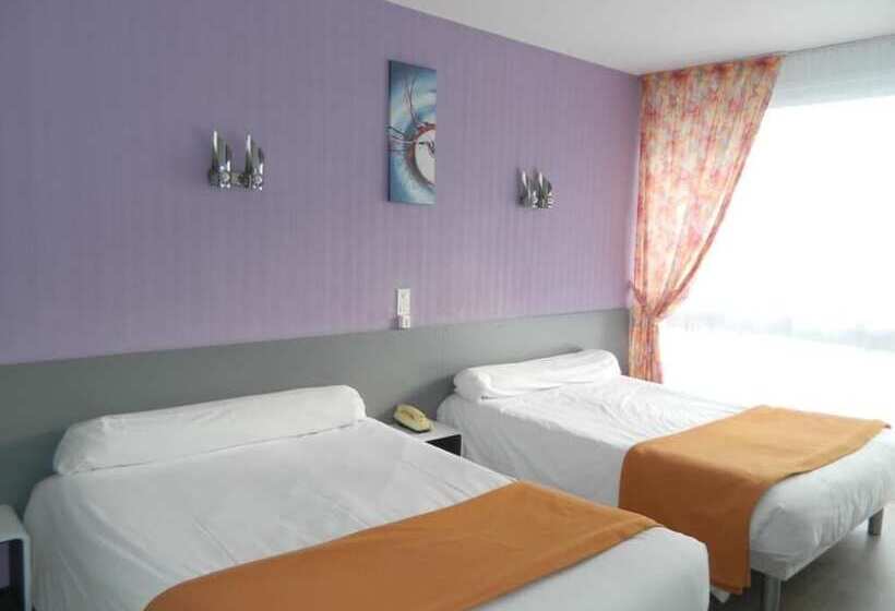 스탠다드 트리플 룸, Logis Hôtel L Elancèze