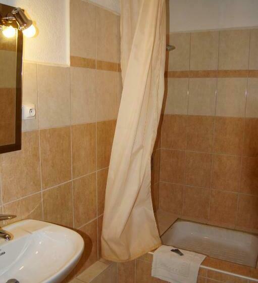 غرفة قياسية ثلاثية, Le Grand