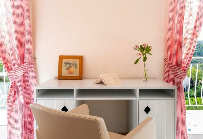 Номер Стандарт Трехместный, Le Verdon