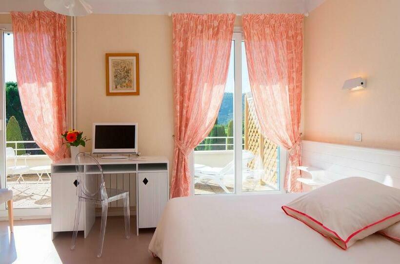 Номер Стандарт Трехместный, Le Verdon