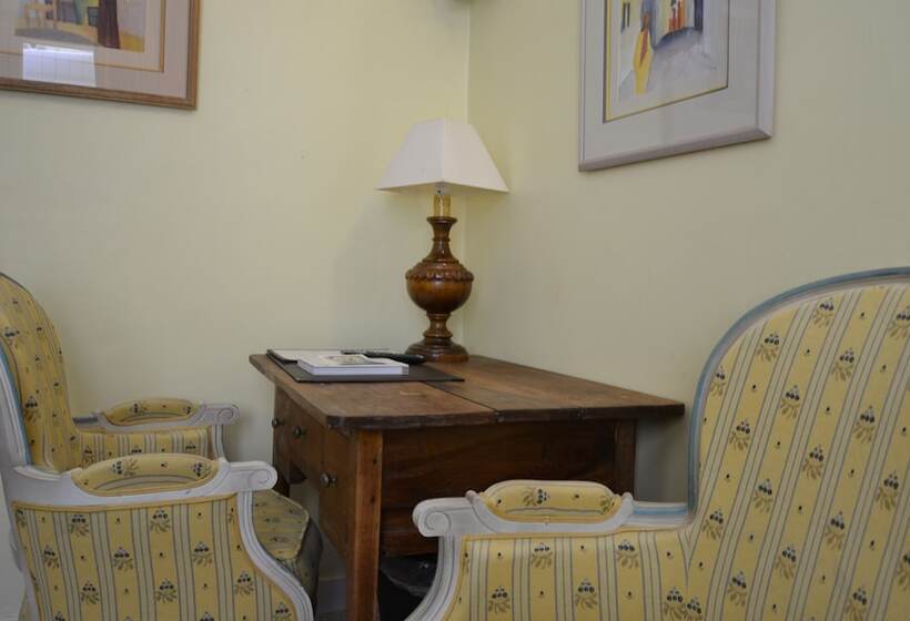 家庭间, Lerie De L'esplanade