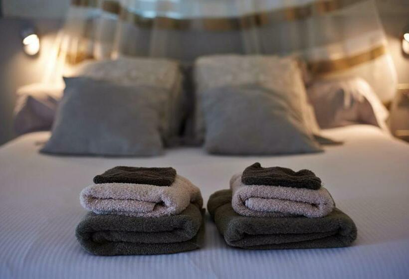 スイート, Logis Hôtels Troglododo