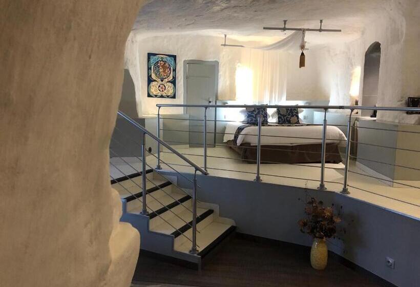 スイート, Logis Hôtels Troglododo