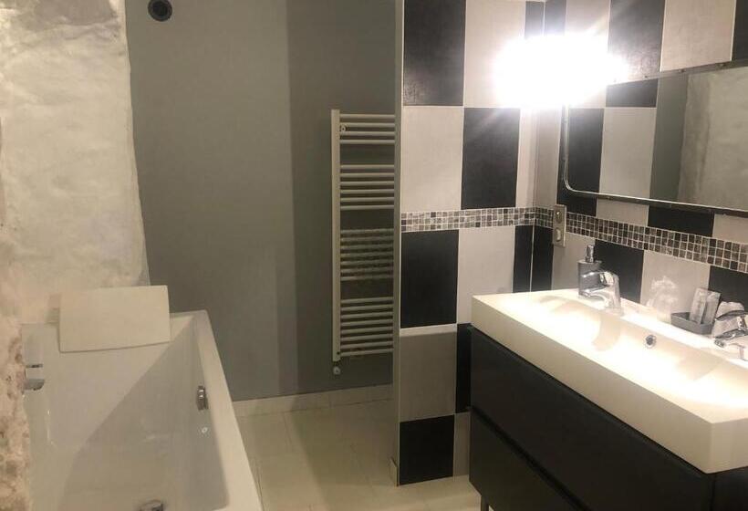 スイート, Logis Hôtels Troglododo