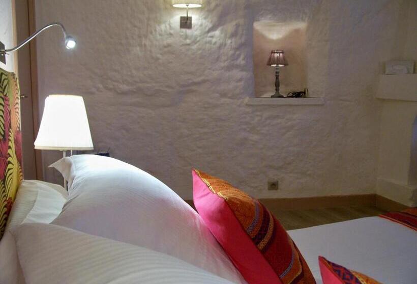 スーペリアールーム, Logis Hôtels Troglododo