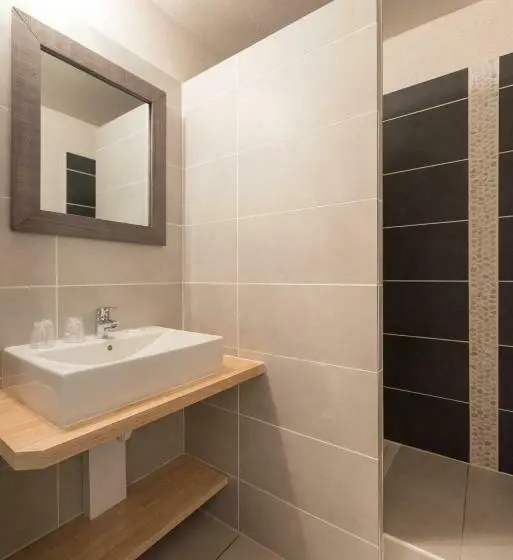 Standard-huone, Latitude Ouest Hotel Restaurant & Spa