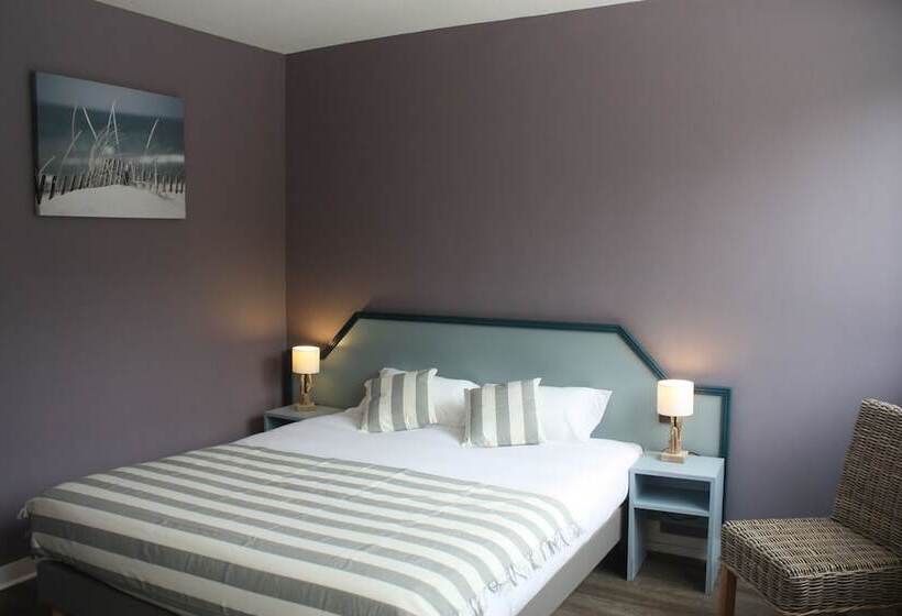 Номер Стандарт, Latitude Ouest Hotel Restaurant & Spa