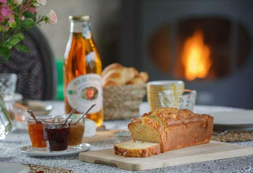 Люкс Семейный 2 Спальни, Le Clos Poulain Petits Gîtes De Charme Et Chambres D Hôtes Familiales Au Calme Proche Bayeux Et Des