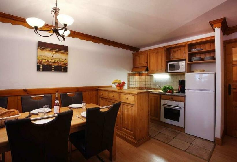 Апартаменты 1 Спальня, Chalet Des Neiges Oz En Oisans