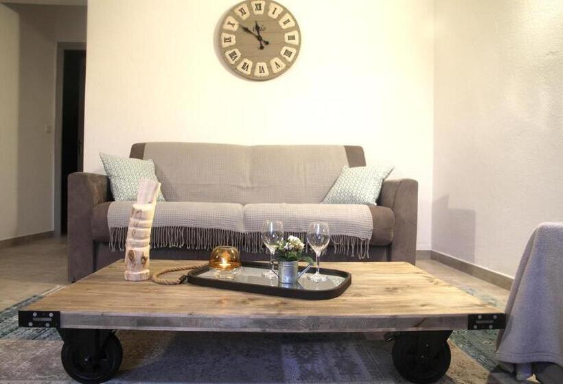 Дом 1 Спальня, Residence A Licetta