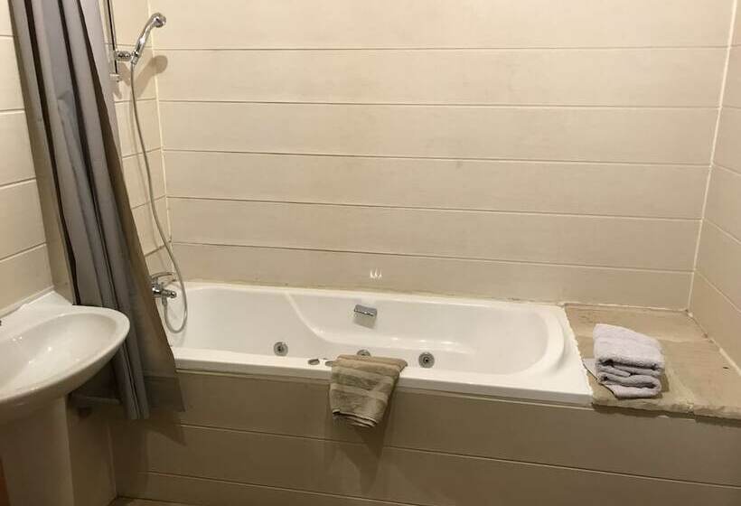 Номер Стандарт, Auberge De L Abbatiale