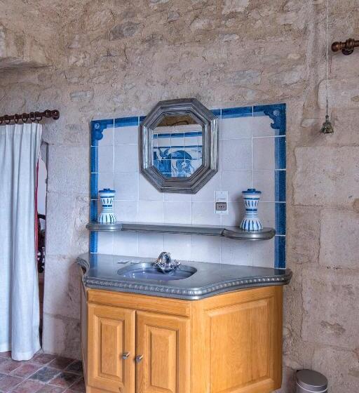 Полулюкс, Auberge De L Abbatiale