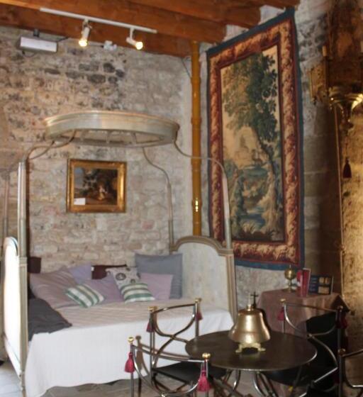 スイート, Château De Vedène