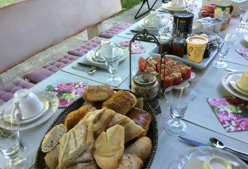 スイート, Demeure D'hôtes Les Irisynes