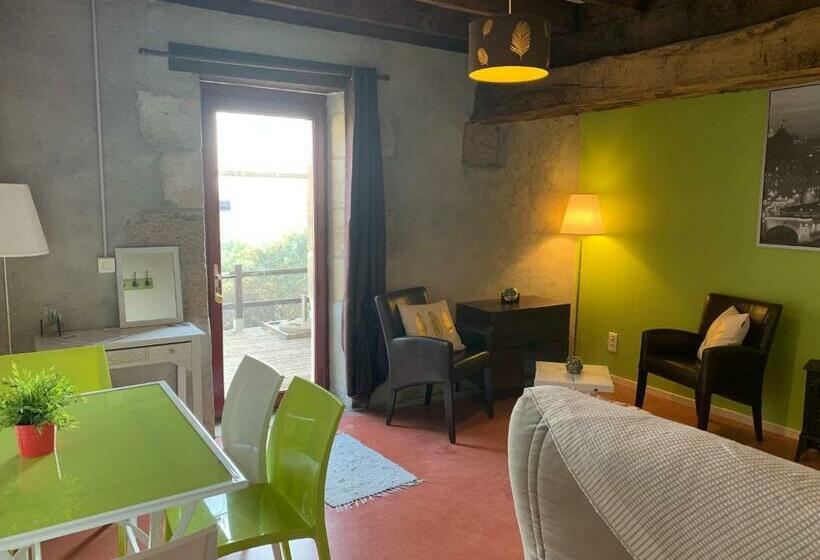 סוויטה, Domaine De La Madeleine