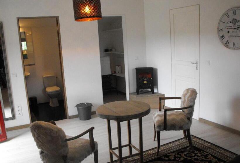 标准间带露台, Domaine De La Madeleine